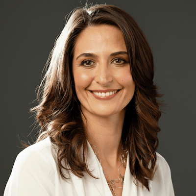 Noémi Bates