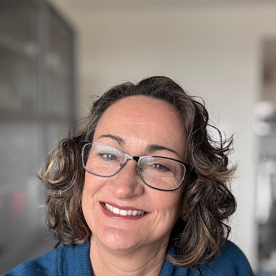 Lisa Theriault